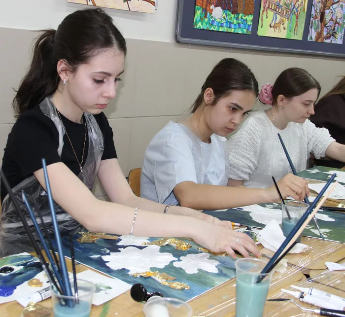 Участники мастер-класса за работой