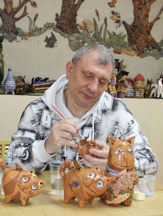 Преподаватель ДХШ г. Кемерово
 Семёнов Сергей Викторович.